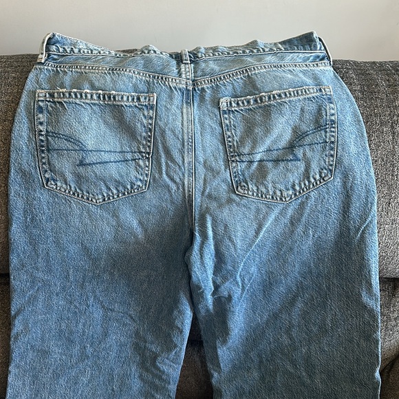 NEVER WORN AE JEANS!!! - Picture 5 of 5